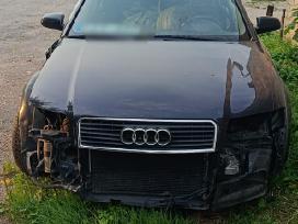 Audi A4 B6 dalimis