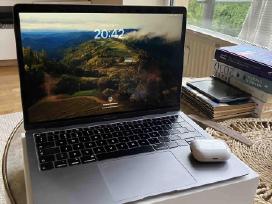 MacBook Air (2018) Retina 13 ir Airpods pro