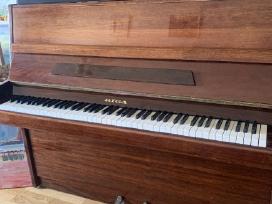 Pianinas Riga, atiduodamas