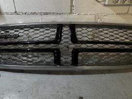 Dodge Durango priekinės grotelės