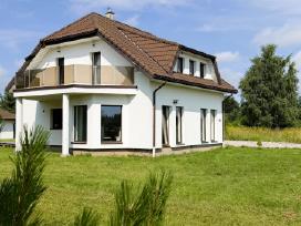 Erdvus namas Doviluose vertinantiems privatumą!