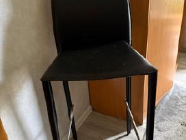 Parduodama nauja baro kėdė