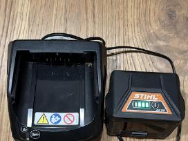 Stihl baterija Ak20 ir pakrovejas (krauna visas)