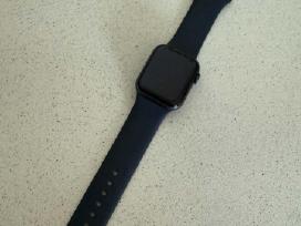 Apple watch series 5 40mm