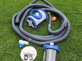 Baseino robotas Hayward Aquanaut 250su priedais.