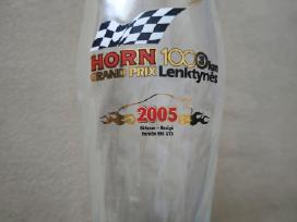 Horn 1003 km lenktynių bokalai