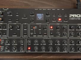 Sequential Prophet Rev2 Desktop – 8 balsų
