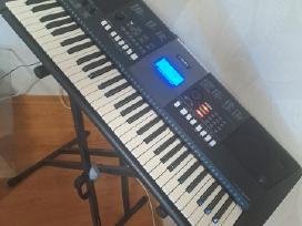 Yamaha Psr-e423 sintezatorius su stovu