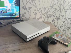 Parduodu Xbox one S 1tb