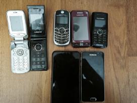 Senų telefonų lotas dalims / kolekcijai