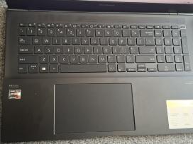 Asus Zenbook Pro Um6702