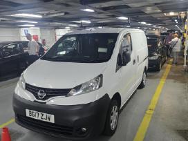 Nissan nv200