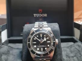 Tudor black bay