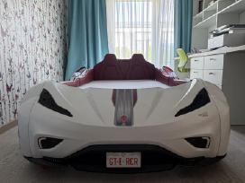 Gte automobilio lova su čiužiniu ir LED