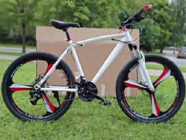 Pard Naują kalnų dviratį.m dydis,26"ratai,21pavara