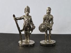 Metalinės figūrėlės. Kareivėliai! Kareivukai!