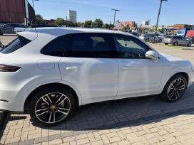 VIP keleiviu pervezimai Pabaltyje su Porsche