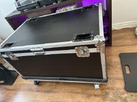 Parduodu didelį flight case