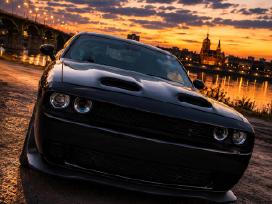 Dodge Challenger nuoma