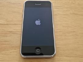 Pirmas Apple telefonas