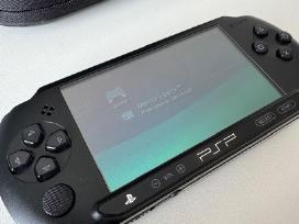 PSP Street E1004 + Priedai (Labai geros būklės)