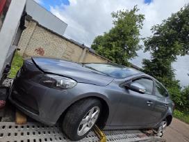 Volvo V40 2015 2.0 D 88kw D4204t8 dalys