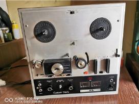 Akai X-165d