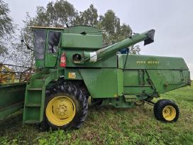 Parduodamas John Deere javų kombainas.