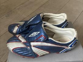 Umbro Futbolo Bateliai 34dydis