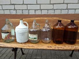 Parduodami stikliniai buteliai