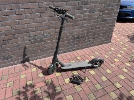 Mi Electric Scooter Essential