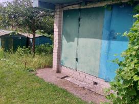Parduojama valties laikymo vieta su sandėliuku