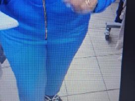 Sviestinio audinio sportinis kostiumėlis