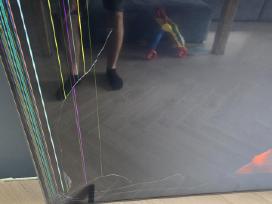 Televizorius LG 75 su ekrano defektu uhd