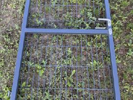 Parduodama 15 vnt. 5mm segmentinės tvoros+vartelia