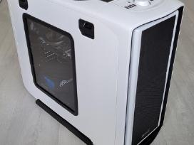 Corsair Graphite 600t Special Edition kompiuteris