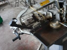 Juostinės metalo pjovimo staklės