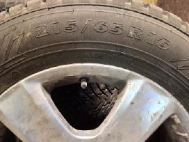 215/65 R16 padangos + Peugeot ratlankiai.