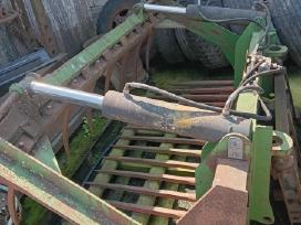Parduodamas teleskopinis krautuvas John Deere 3215