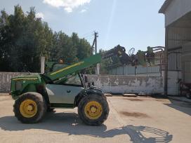 Parduodamas teleskopinis krautuvas John Deere 3215
