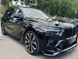 Bmw X7 G07, 2024m juodos ir baltos spalvos