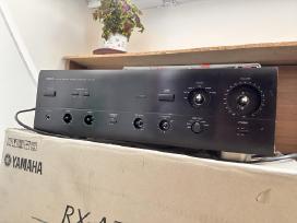 Yamaha ax-570