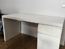 Rašomas stalas