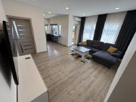 Parduodamas 70 m², 3 kambarių butas Užliedžiuose