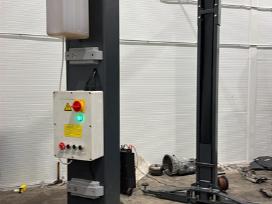 Parduodami automobiliniai keltuvai