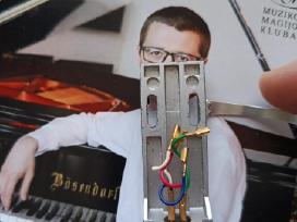Sme patefono galvutės laikiklis ( Headshell)
