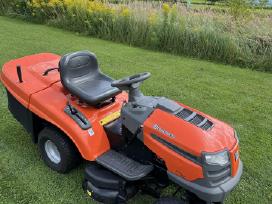 Husqvarna sodo traktoriukas zoliapjove su krepsiu