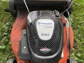 Parduodame savaeigę žoliapjovę Husqvarna r147s