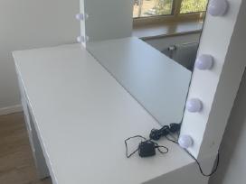 Kosmetinis staliukas Hollywood XL su LED
