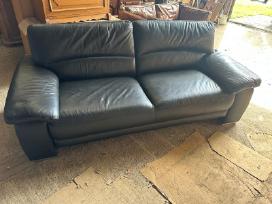 Miegama odinė sofa